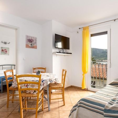 Apartments With A Parking Space Baska, Krk - 13907 객실 사진