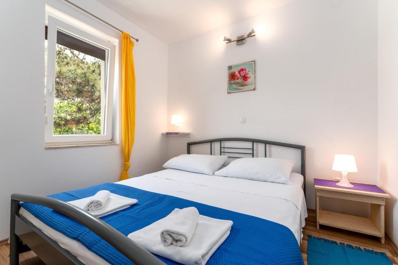 Apartments With A Parking Space Baska, Krk - 13907 외부 사진