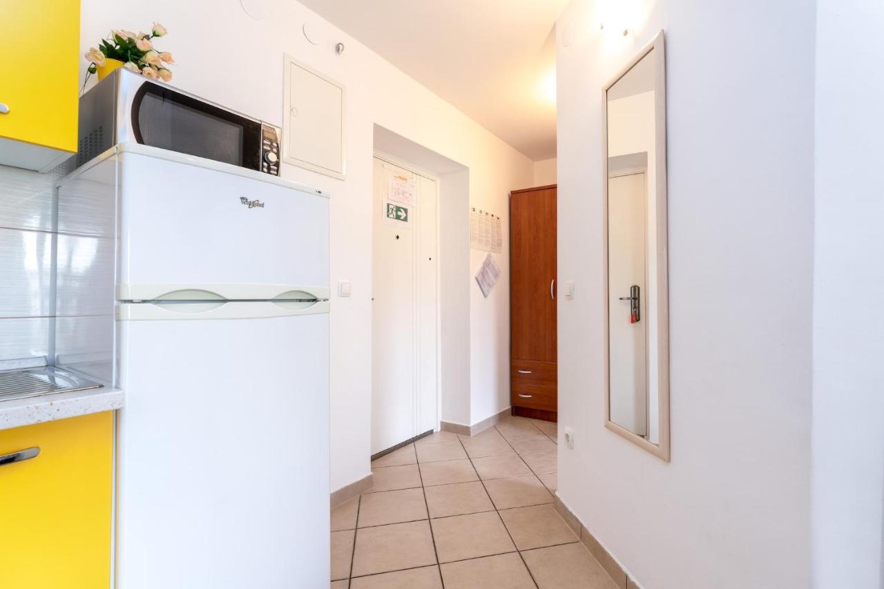 Apartments With A Parking Space Baska, Krk - 13907 외부 사진