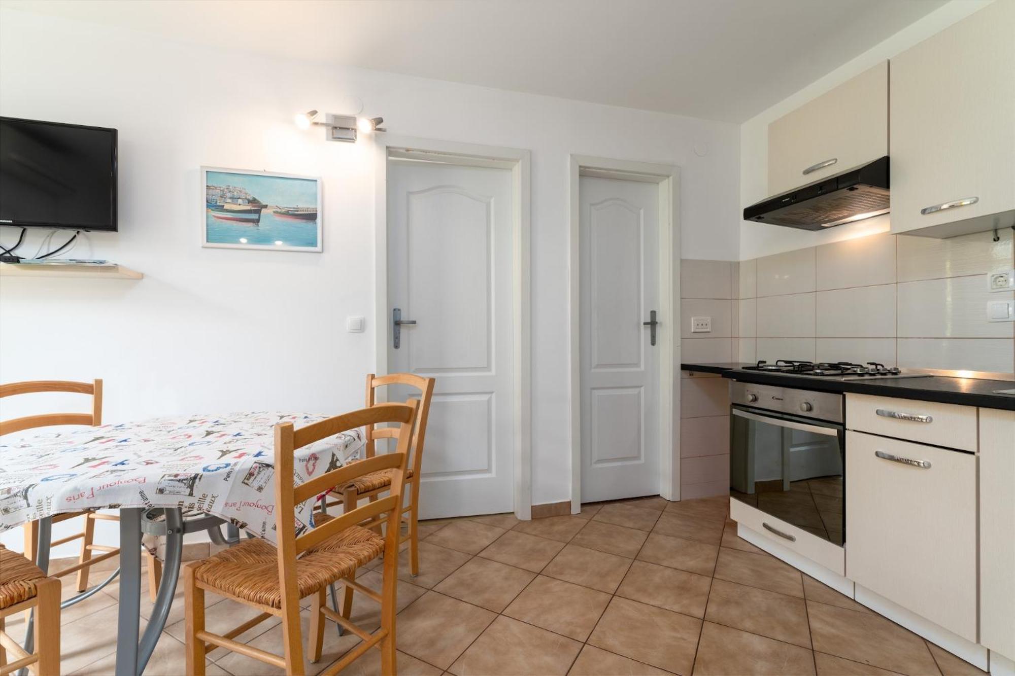 Apartments With A Parking Space Baska, Krk - 13907 객실 사진