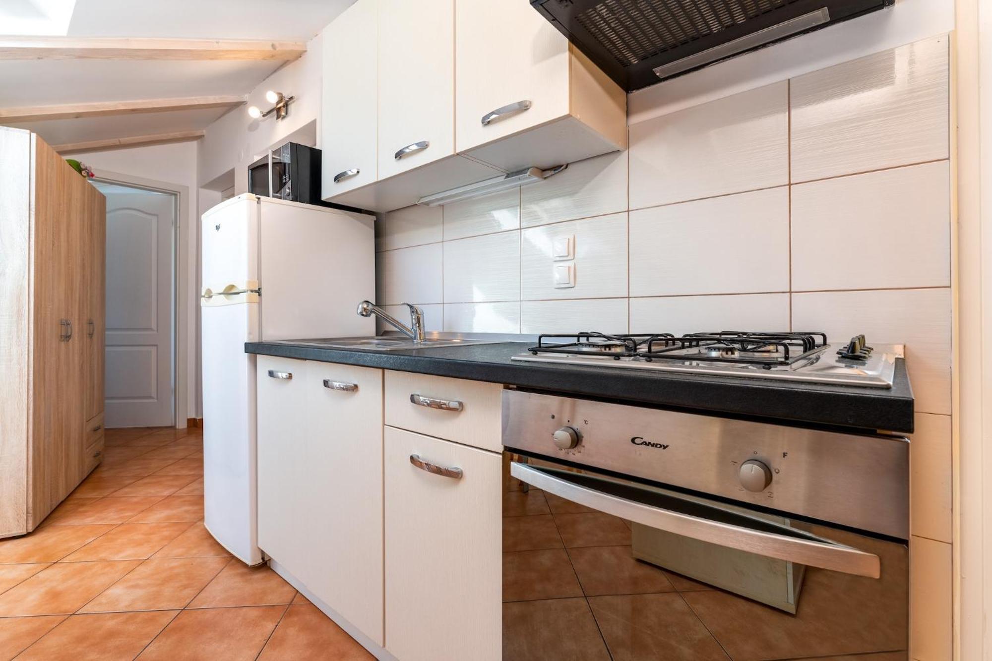 Apartments With A Parking Space Baska, Krk - 13907 객실 사진